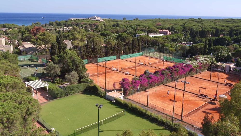 Forte Village Resort - Il Castello Santa Margherita di Pula Esterno foto